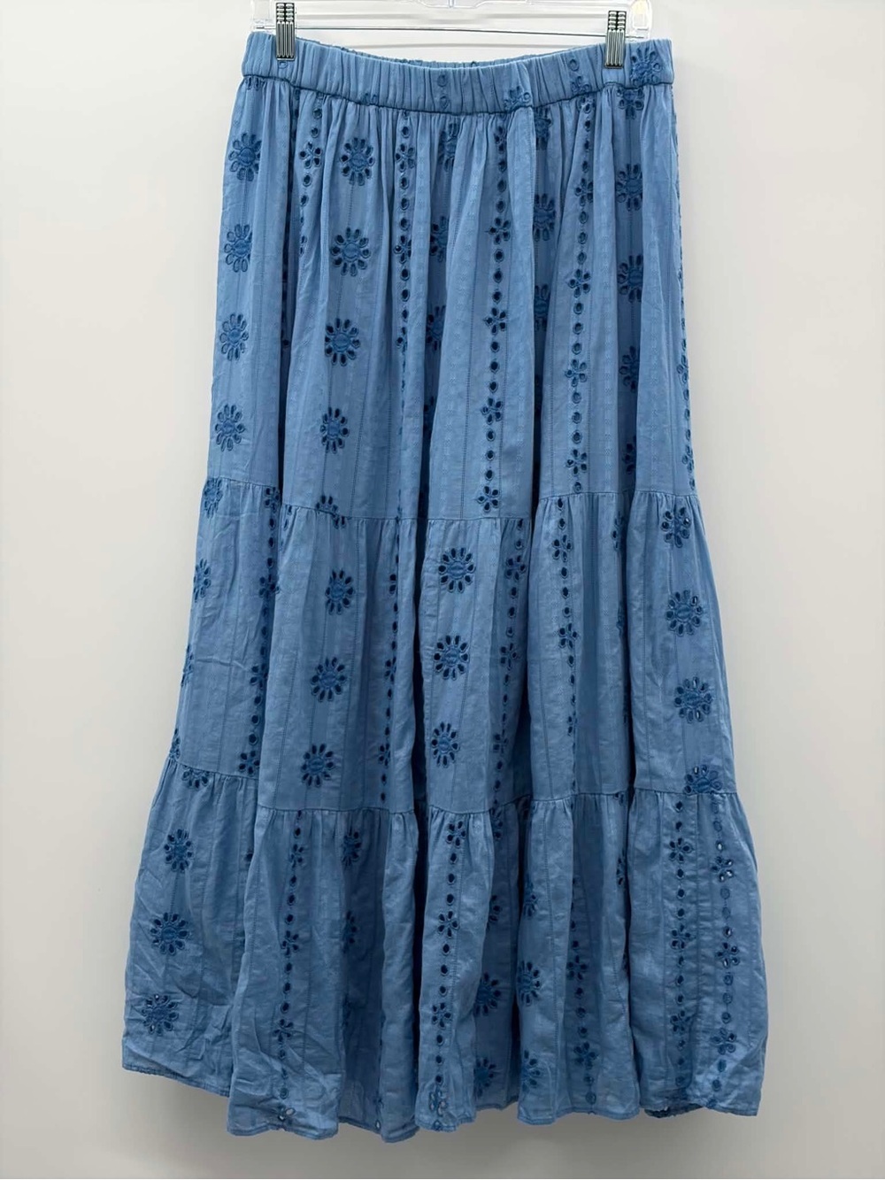 Zara Women's Skirt Size L Light Blue with Trim. Elastic Waist.
